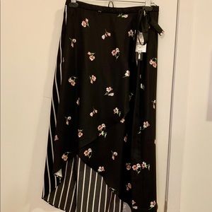 NWT Floral Skirt